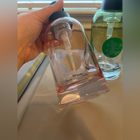 Blueland Disney Minnie and Mickey Foaming Glass Hand Soap Dispensers - Set of 2 - Picture 5 of 12